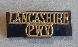 BRITISH Shoulder Title - 'LANCASHIRE / (PWV)'- Gilding Metal