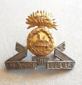 THE LANCASHIRE FUSILIERS GILT & SILVER PLATE Officer's Hat Badge