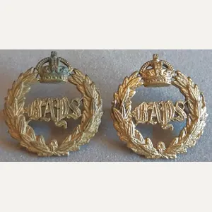 BRITISH - The Queen's Bays (2nd Dragoon Guards) K/C Pair …