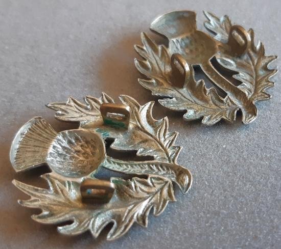 BRITISH - 15th London RVC (London Scottish) Pair White Metal Collar Badges (Churchill 1959) — image 2