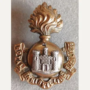 BRITISH - Royal Inniskilling Fusiliers Bi-Metal Circa 1895 Shoulder Title
