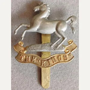BRITISH - The King's (Liverpool Regiment) Bi-Metal Hat Badge (KK …
