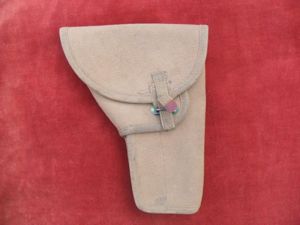 Scarce WW2 Canadian 9mm Browning Hi-Power Inglis Holster