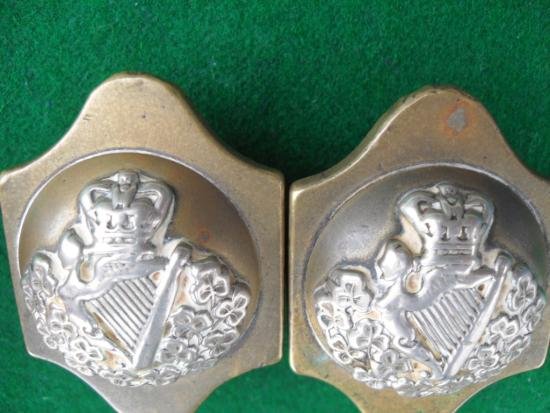 Victorian - Boer War Period 8th (King's Royal Irish) Hussars Officer's Stirrup Slides — image 2