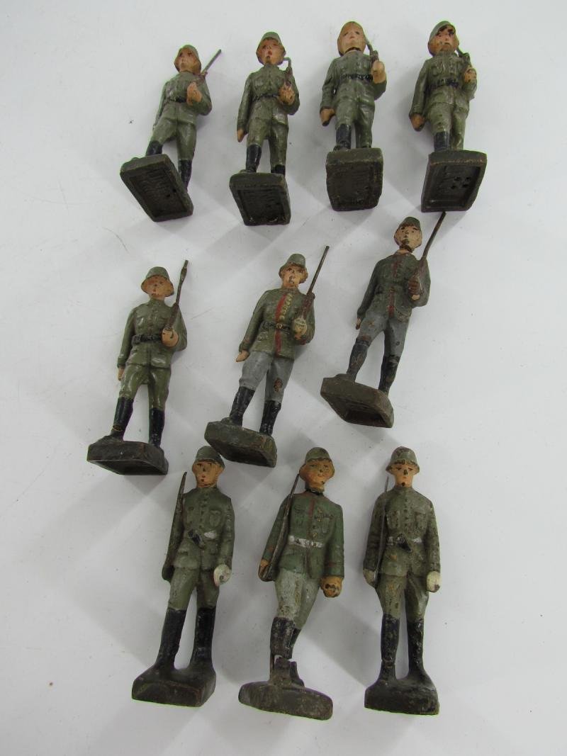 Grouping of 10x Lineol German Toy Soldiers — image 3