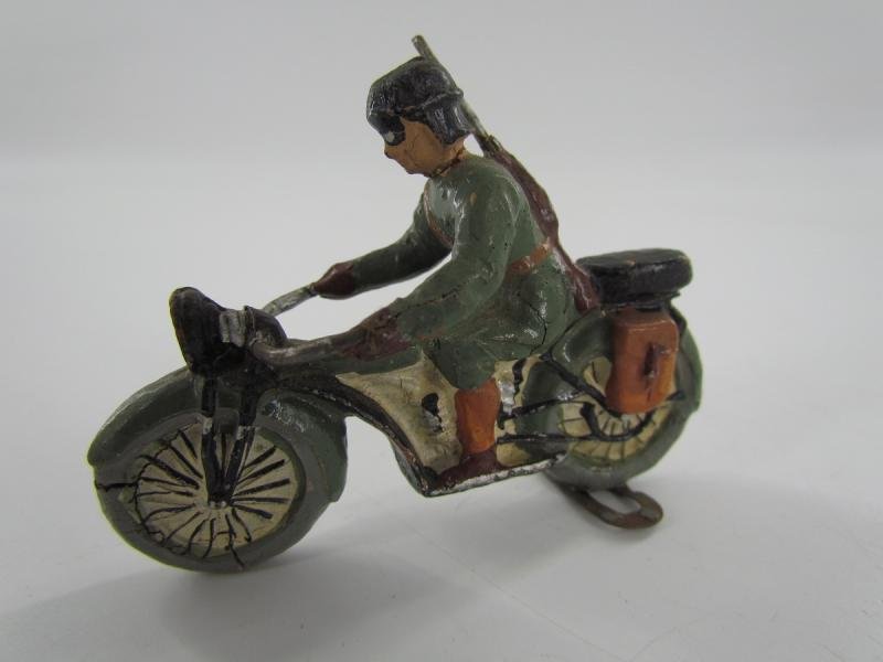 German Soldier On a Motor Bike ( Lineol ) — image 2