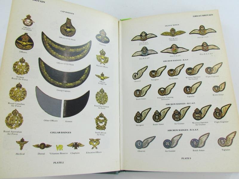 Blandford Colour Series (Blandford Press) Air Force Badges And Insignia — image 4