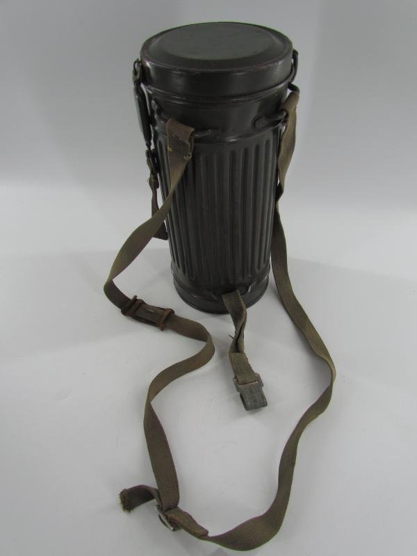 WH/SS Gasmask Cannister With M38 Gasmask and Filter — image 2