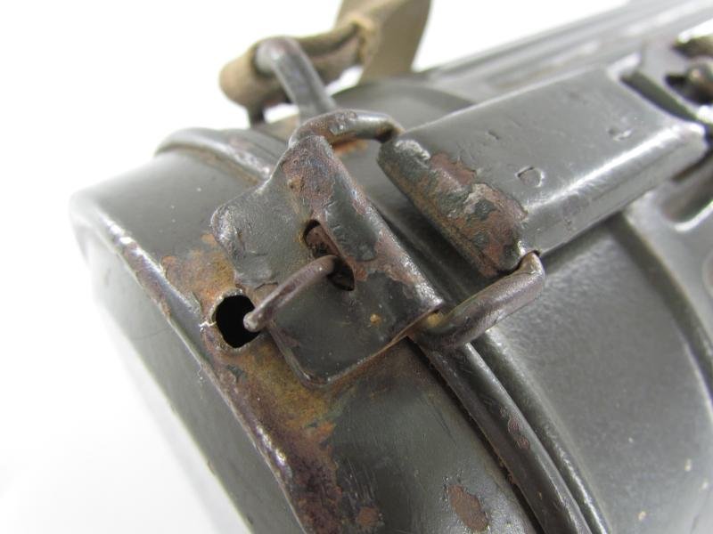 WH/SS Gasmask Cannister With M38 Gasmask and Filter — image 6