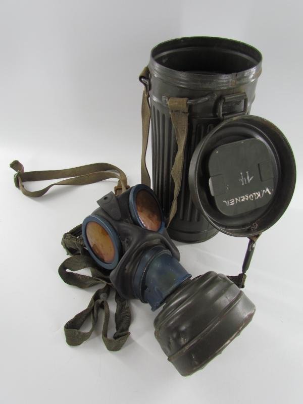 WH/SS Gasmask Cannister With M38 Gasmask and Filter — image 9
