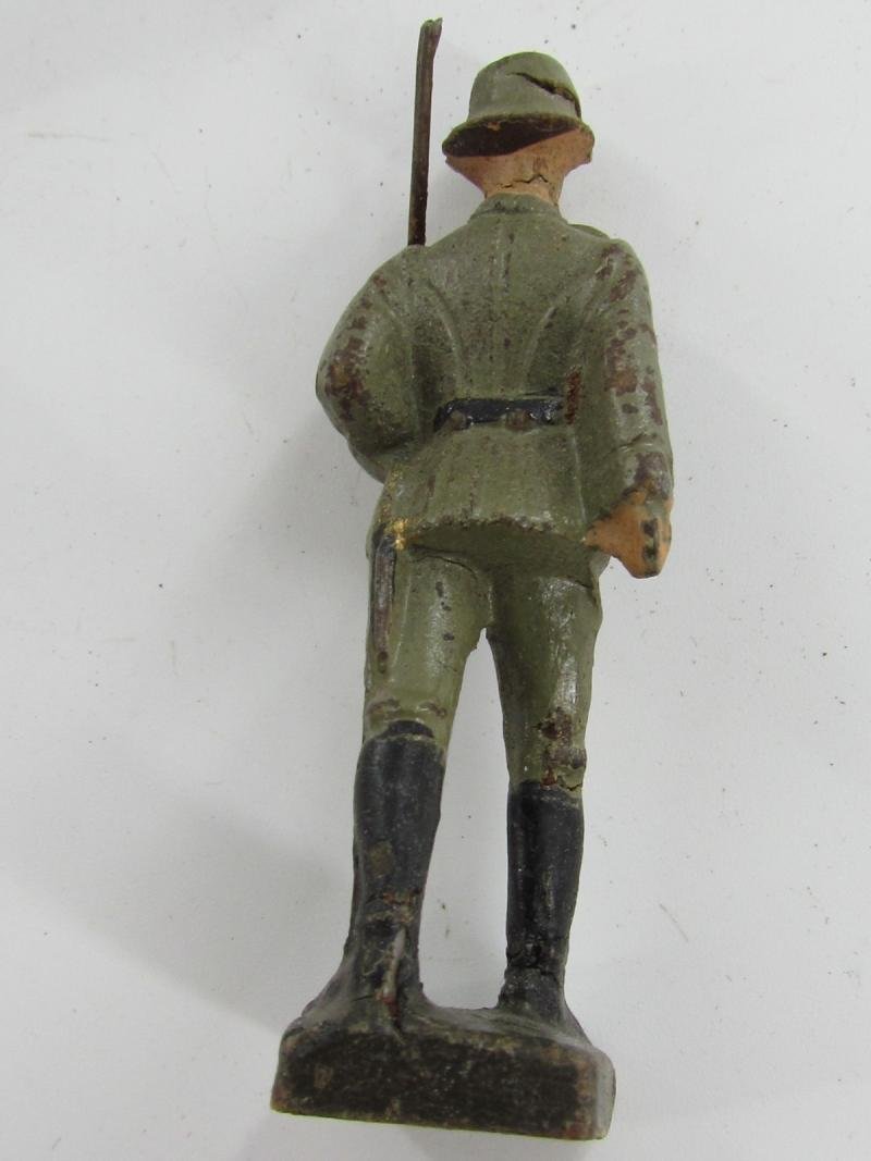 Grouping of 10x Lineol German Toy Soldiers — image 6