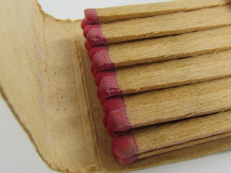 1 x Pack  WWII Winterhulp Matches — image 3