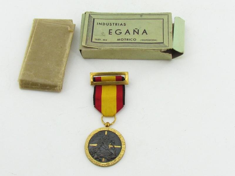 Spanish Civil War Campaign Medal — image 13