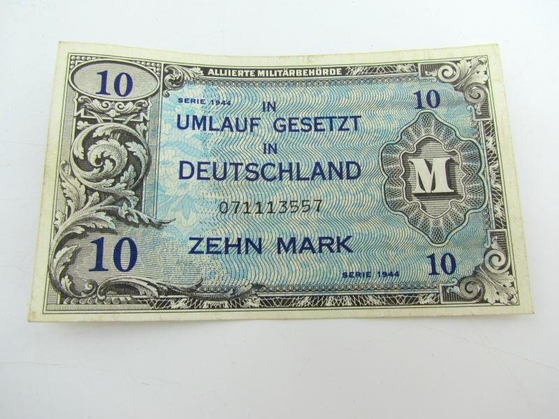 Allied Forces money for Germany — image 8