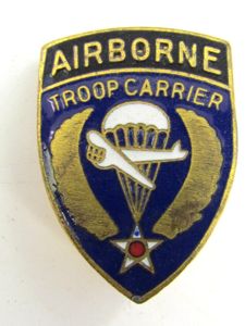 WWII US Army Airborne Troop Transport Carrier Crest Insignia Pinback