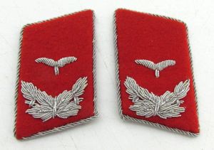 Luftwaffe Leutnant Collar Tabs for anti-aircraft 'Flak'