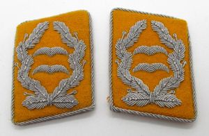 Luftwaffe Flight/FJ Collar Tabs 'Oberleutnant '.