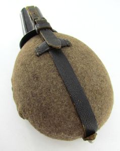 Wehrmacht M31 Canteen by S.K.N.38