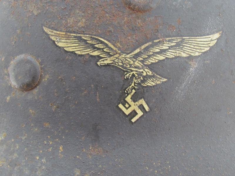Luftwaffe Q62 M40 SD Helm ( untouched attic find ) — image 5