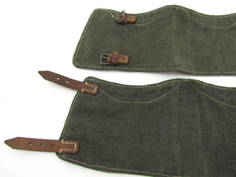 Pair of late war M37 pattern gaiters or Gamaschen — image 2