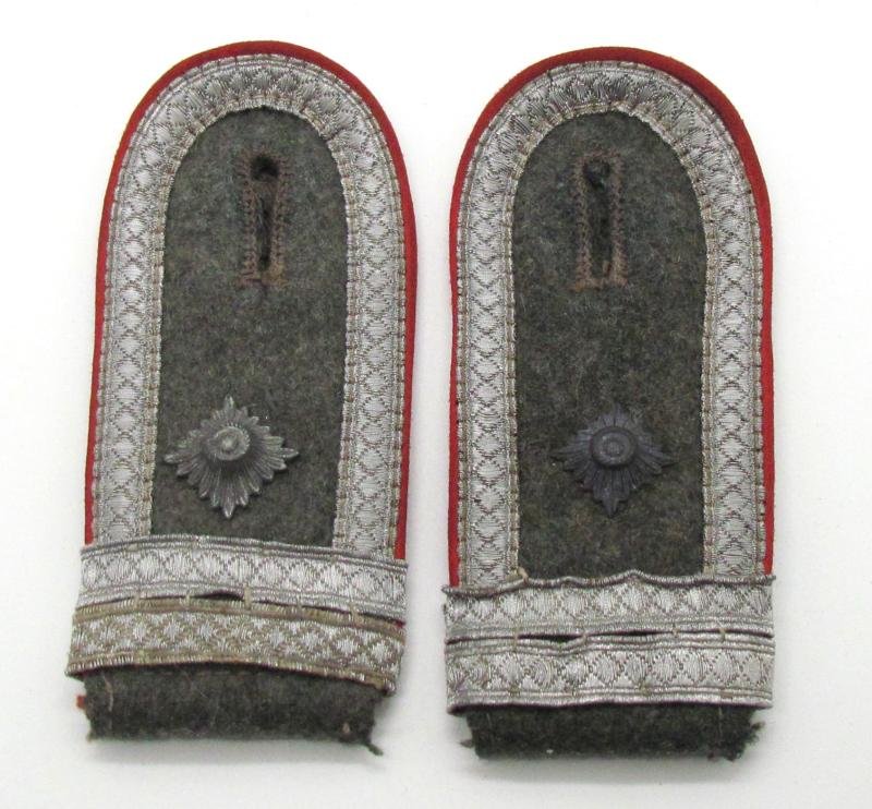 Wehrmacht (Heer) M40 Feldwebel Artillery.(Offiziersanwärter) shoulder boards — image 10
