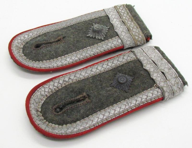 Wehrmacht (Heer) M40 Feldwebel Artillery.(Offiziersanwärter) shoulder boards — image 11