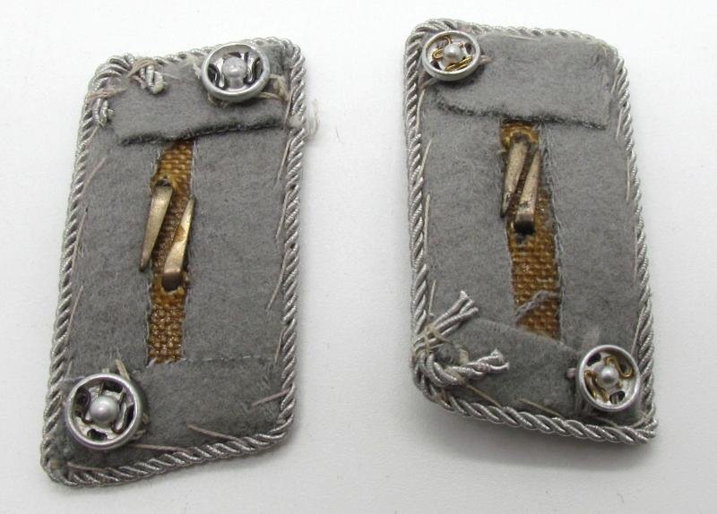Deutsches Roten Kreuz (DRK) Collar Tab Set — image 7
