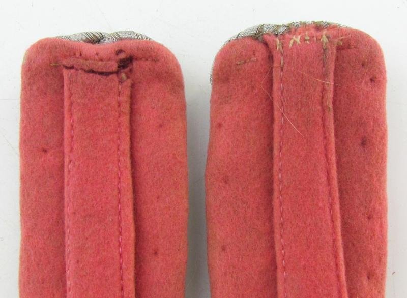 Wehrmacht (Heer) Panzer Officer's Shoulder-Boards — image 6