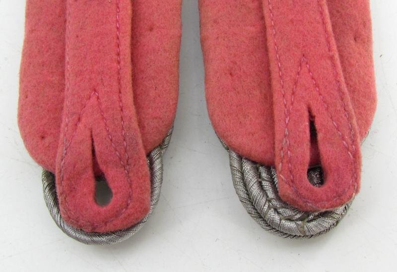 Wehrmacht (Heer) Panzer Officer's Shoulder-Boards — image 7