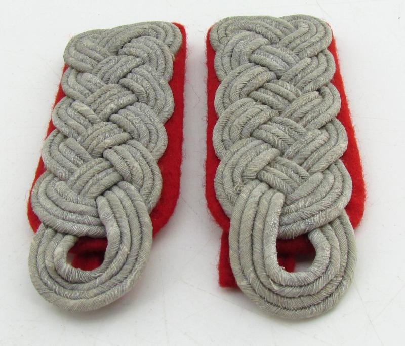 Wehrmacht Artillery Major shoulder boards — image 8