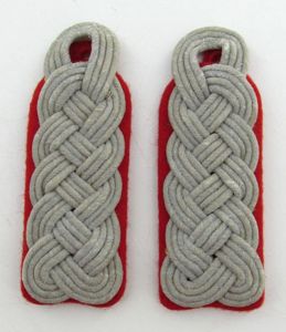 Wehrmacht Artillery Major shoulder boards