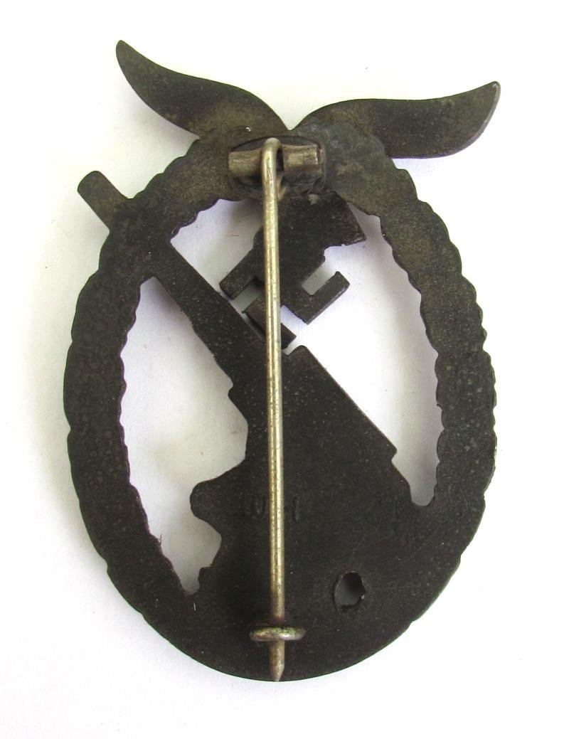 Luftwaffe Flak Badge, by W. Hobacher ( WH ) — image 11