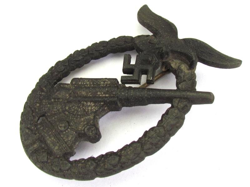 Luftwaffe Flak Badge, by W. Hobacher ( WH ) — image 12