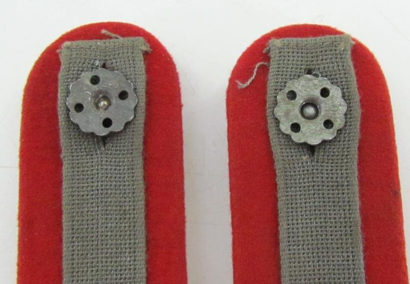 Wehrmacht 'Grossdeutschland' artillery insignia set — image 8