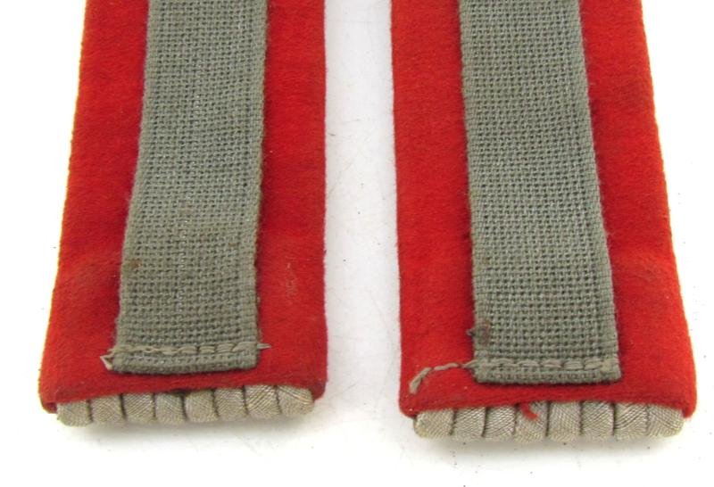 Wehrmacht 'Grossdeutschland' artillery insignia set — image 9