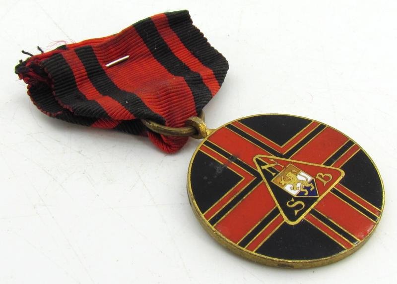 NSB 'Jaarlijksche Afstandsmarsch' 1935 Medal — image 9