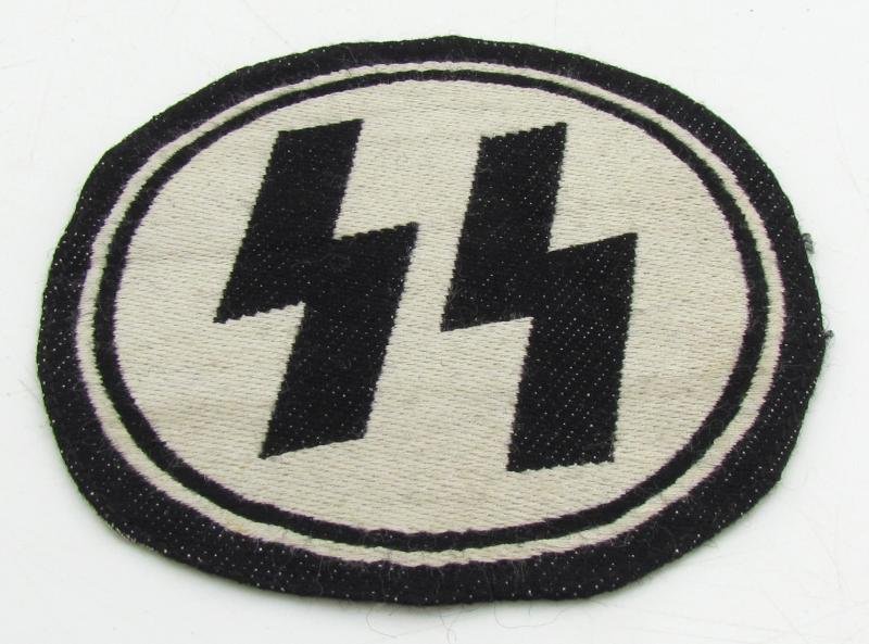 Waffen-SS Sport Shirt Insignia — image 2