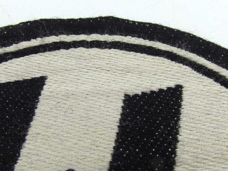 Waffen-SS Sport Shirt Insignia — image 3