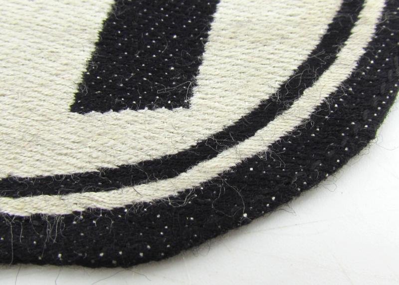 Waffen-SS Sport Shirt Insignia — image 5