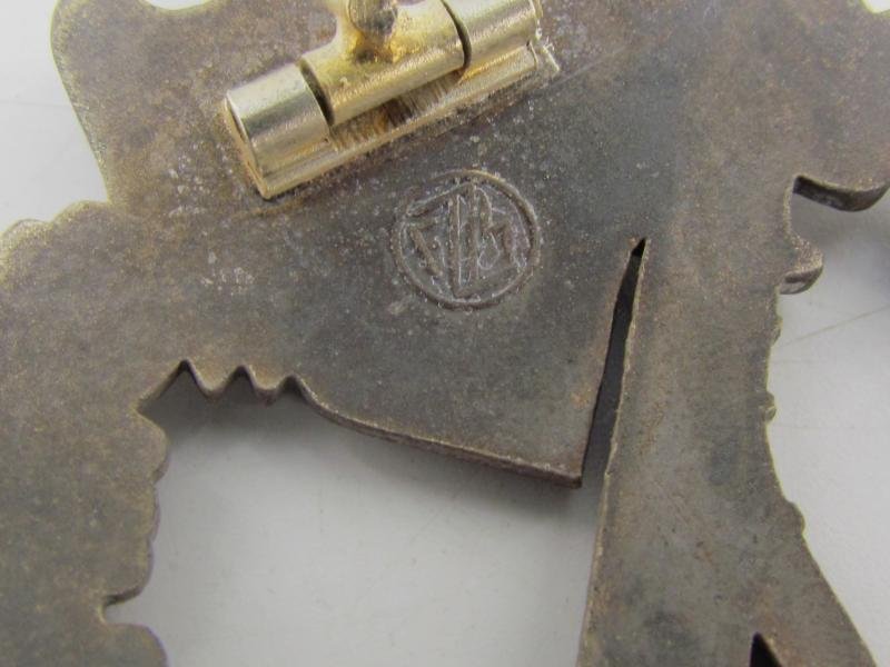 Infantry Assault Badge ( Sturmabzeichen ) in Silver –Fritz Zimmermann Stuttgart — image 8