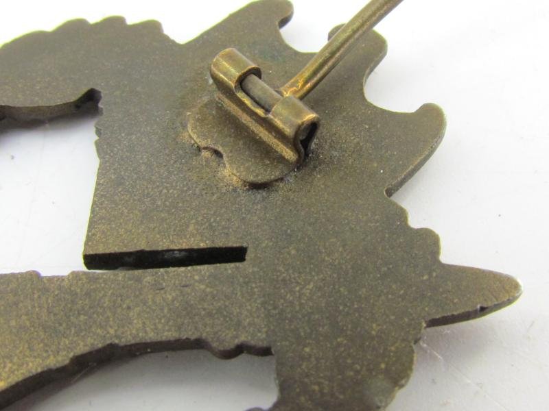 Infantry Assault Badge ( Sturmabzeichen ) in Bronze – Wilhelm Deumer — image 7