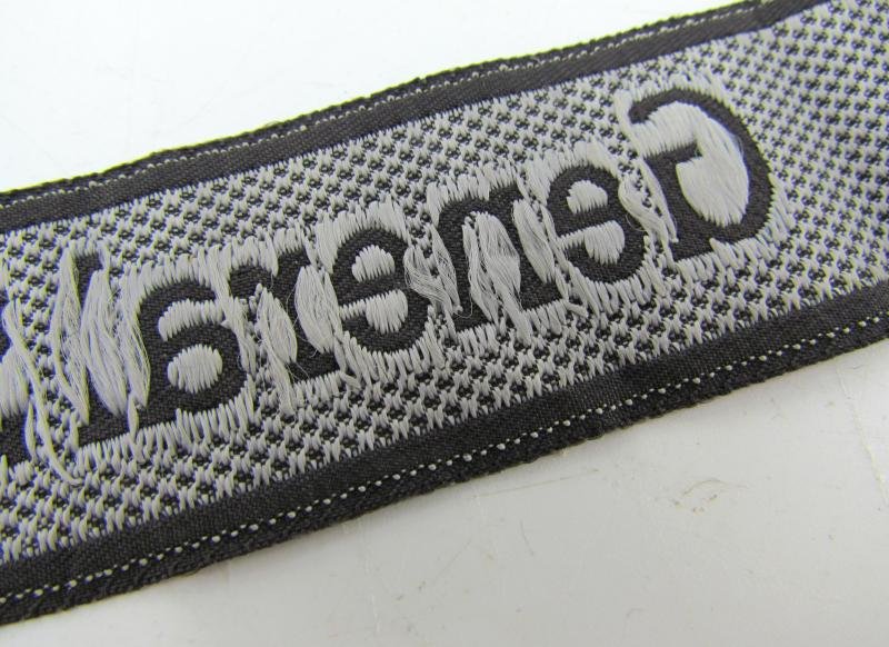 Waffen-SS Panzergrenadier Regiment 'General Seyffardt' Bevo Cufftitle — image 14