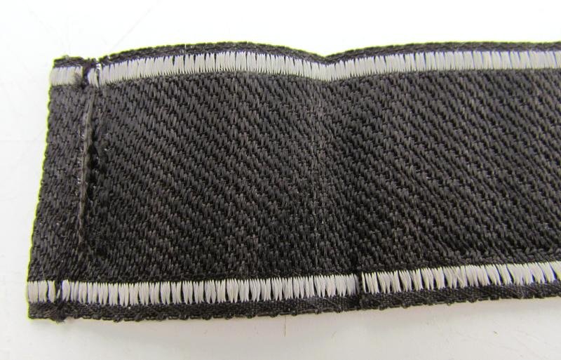 Waffen-SS Panzergrenadier Regiment 'General Seyffardt' Bevo Cufftitle — image 7