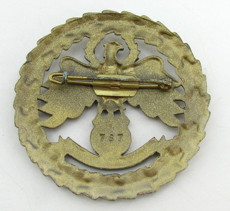 3x Tyrolean Marksmanship Gau Master Shooting Badge in original case ( rare ) — image 15