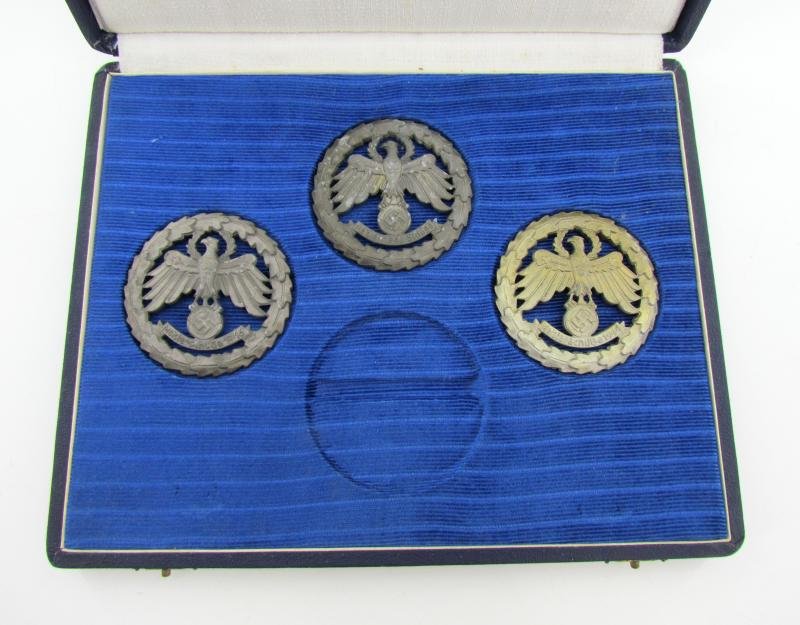 3x Tyrolean Marksmanship Gau Master Shooting Badge in original case ( rare ) — image 2