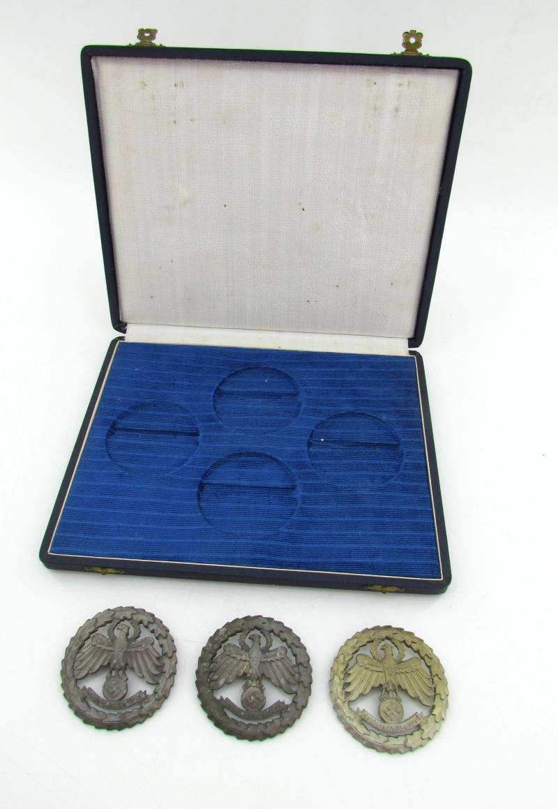 3x Tyrolean Marksmanship Gau Master Shooting Badge in original case ( rare ) — image 3