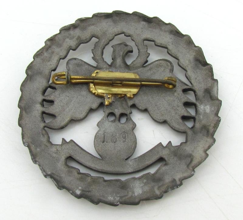3x Tyrolean Marksmanship Gau Master Shooting Badge in original case ( rare ) — image 7