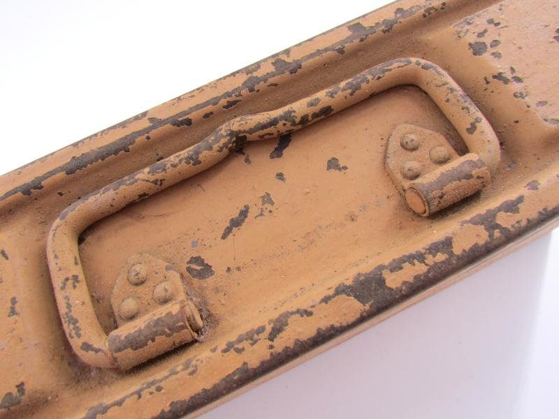 Tan Painted MG34/42 'Patronenkasten 41' — image 5