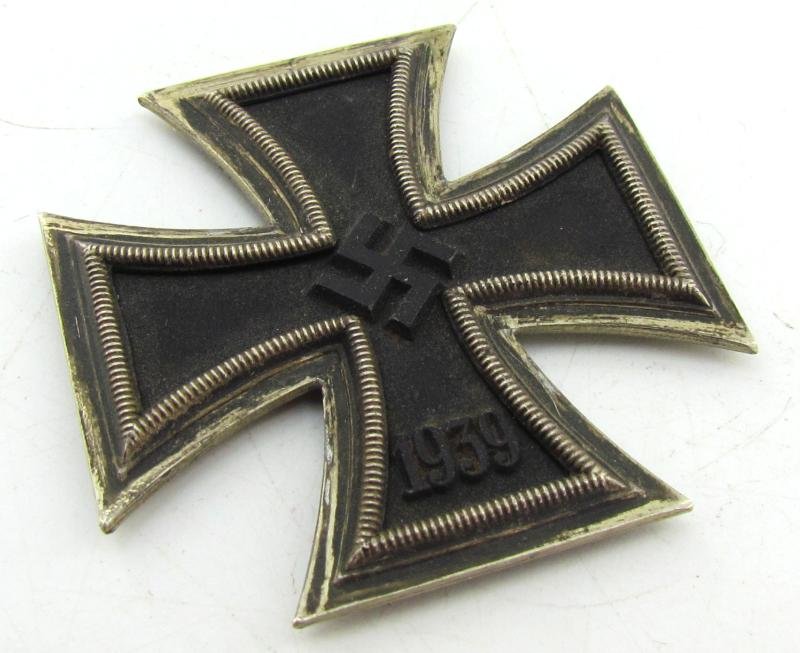 WH/SS Iron Cross Second Class ( EK2 ) - Without Suspension Ring — image 2
