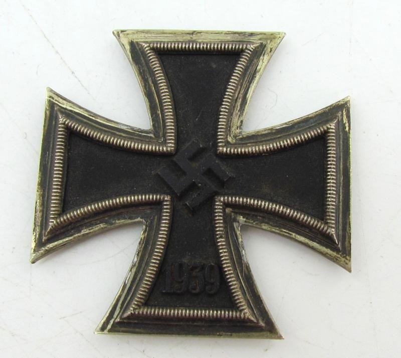 WH/SS Iron Cross Second Class ( EK2 ) - Without Suspension Ring — image 7